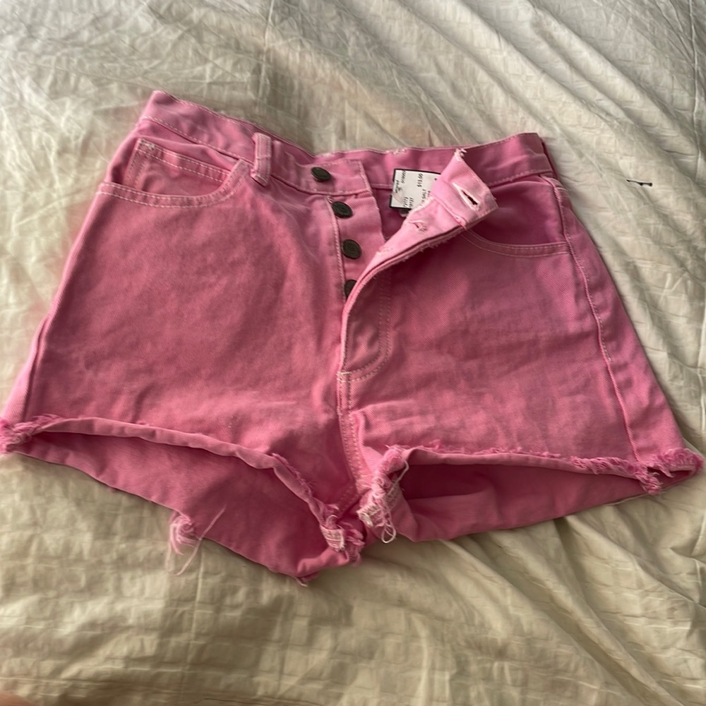 pink shorts